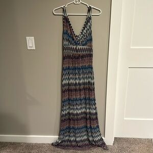 Maxi dress with V neck